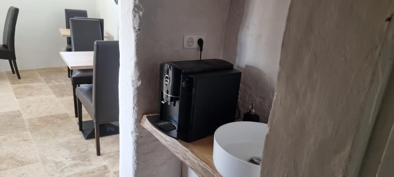 Le Petit Eden Bed & Breakfast Saint-Quentin-la-Poterie Dış mekan fotoğraf