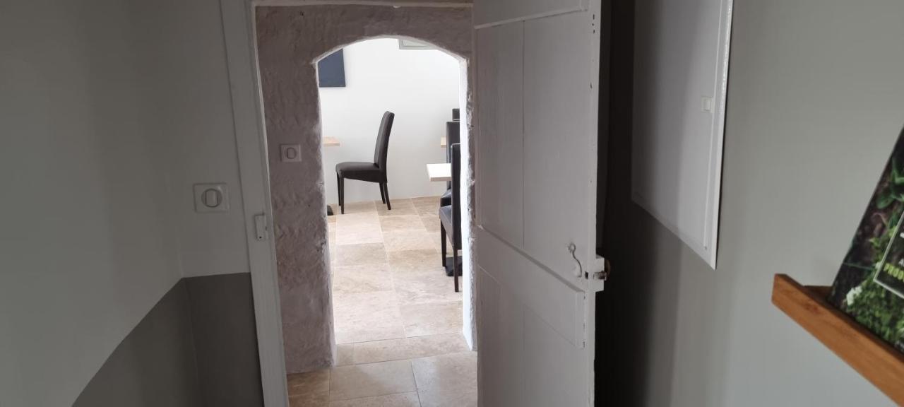 Le Petit Eden Bed & Breakfast Saint-Quentin-la-Poterie Dış mekan fotoğraf